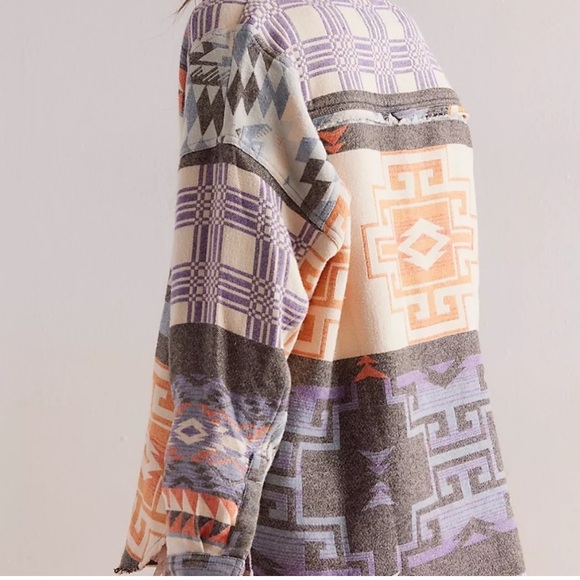 We the Free Arizona Sky pullover XS - Picture 3 of 10